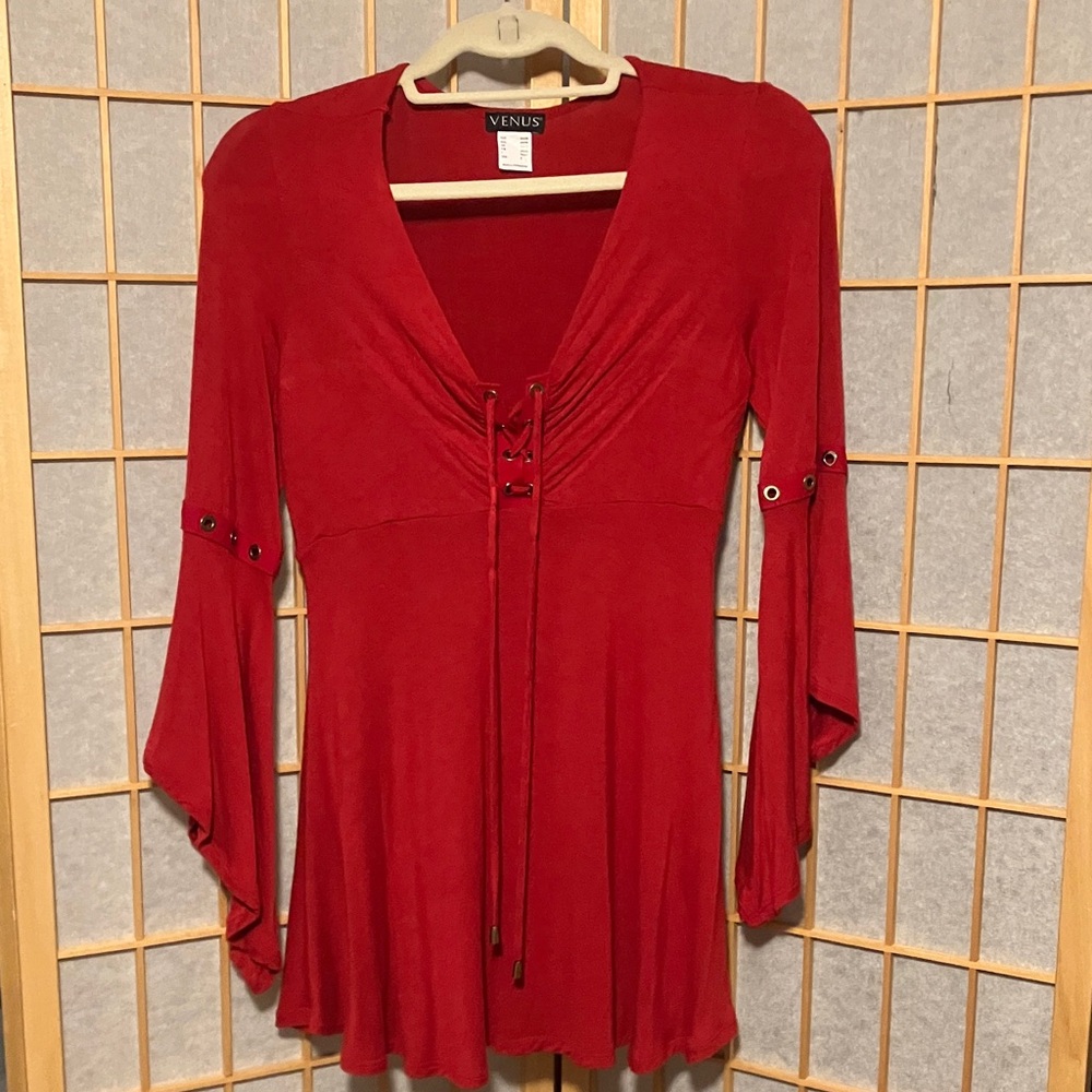 VENUS Red Lace-Up V-Neck Bell Sleeve Tunic Size Small